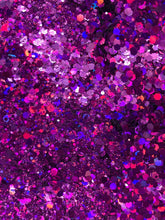 Load image into Gallery viewer, Bejeweled (Holographic)