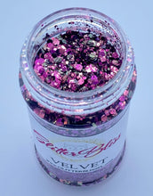 Load image into Gallery viewer, Velvet