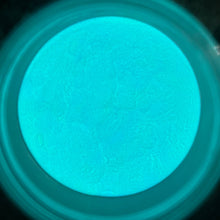 Load image into Gallery viewer, Glow in the Dark (White to Indiglo) Mica