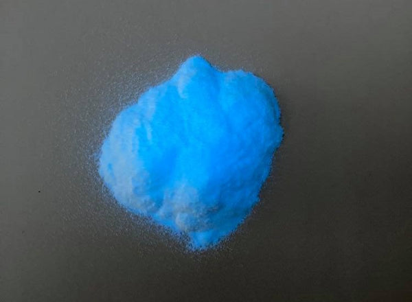 Glow in the Dark (White to Blue) Mica
